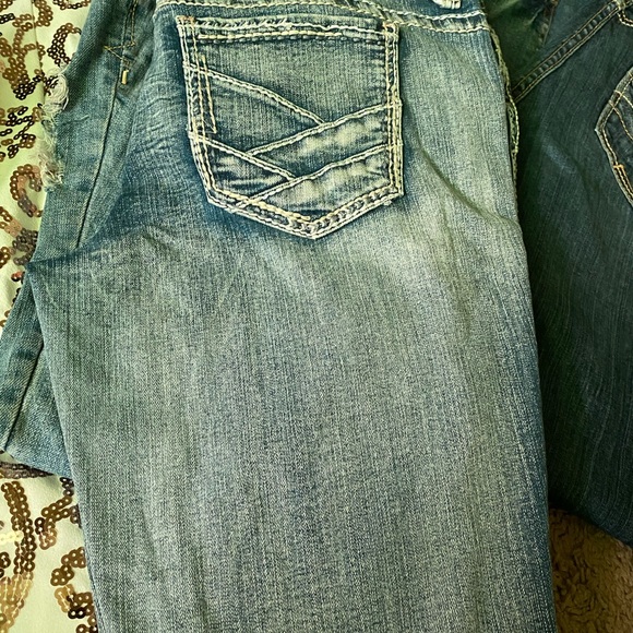 Clothes - Picture 6 of 16